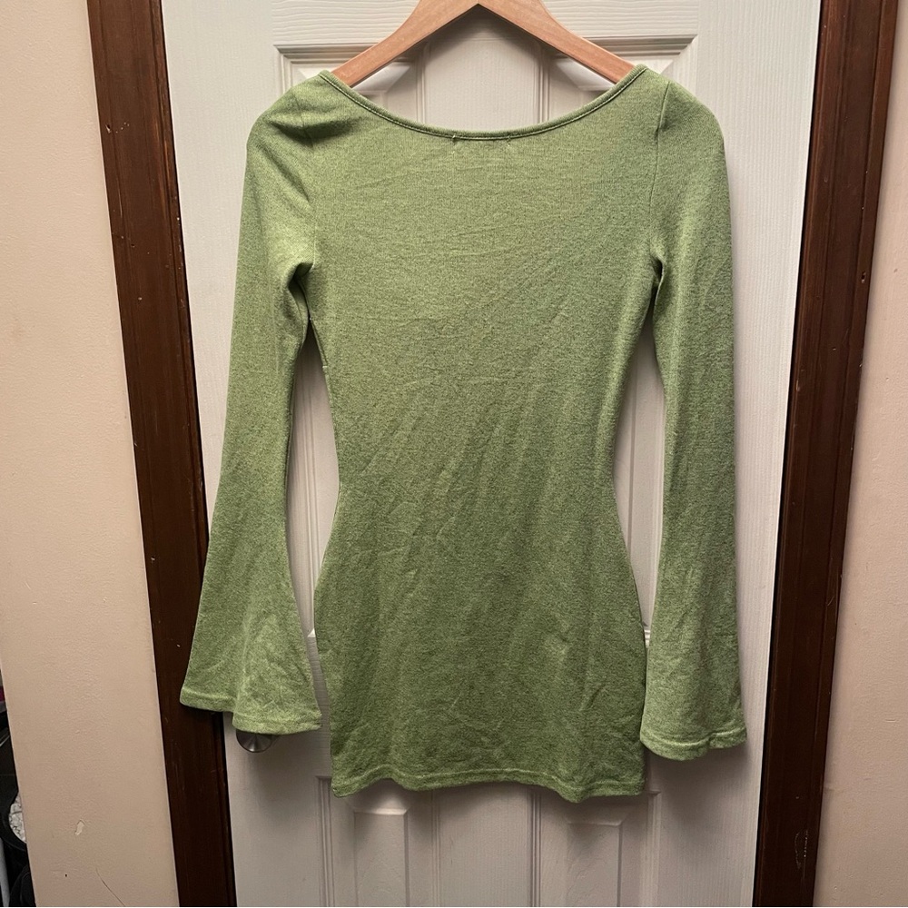 Green Long Sleeve Top - Picture 5 of 5